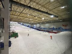 -乔波室内滑雪场