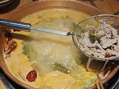 -洱火云南酸菜牛肉火锅(石景山当代商城店)