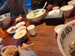 -李犟大爆鳝面·手工蟹黄包(湖滨西湖店)