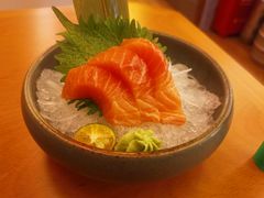 三文鱼刺身-坂吉屋·居酒屋深夜食堂(龙湖店)