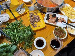 -养牛邓·潮汕牛肉海鲜自助火锅(广州店)