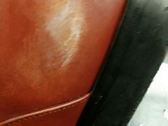 -京伟修鞋洗鞋奢侈品皮具护理店