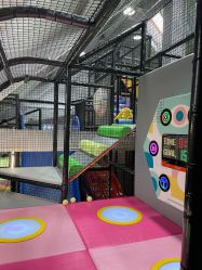 -动力星球家庭亲子游乐中心