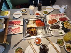 -海底捞火锅(新松江路生日主题店)