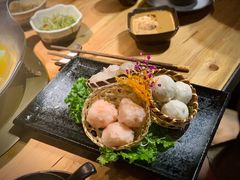 -湊湊火锅·茶憩(杭州湖滨银泰in77店)