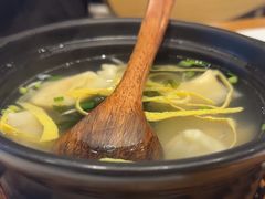 -馋三尺蟹粉小笼(人民广场店)