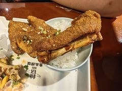 -魏铭鱼头捞饭(晋阳路店)