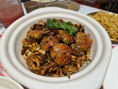 -肥肥虾庄·金牌油焖大虾(汉口城市广场店)