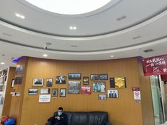 -雅悦齿科(顾村公园店)