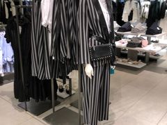 -ZARA(凯德乐峰广场店)