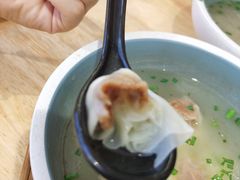 -老新隆牛肉锅贴(新街口店)