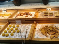 -金滏山烤肉·海鲜·火锅自助餐厅(襄阳万达店)
