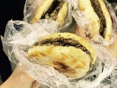 -老西关黄老太牛肉烧饼