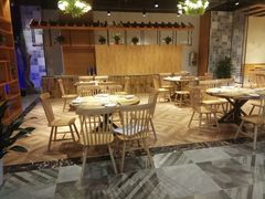 -香山湖家家宴(中山陵店)