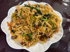 炒饵丝-巍山𤆵肉饵丝