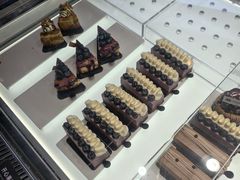 -红跑车(朝晖店)