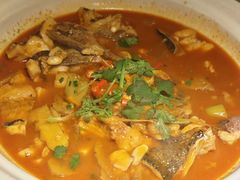 -魏铭鱼头捞饭(晋阳路店)