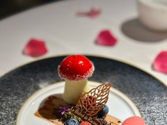 蘑菇莓果蛋糕-Le Bistrot de Racine