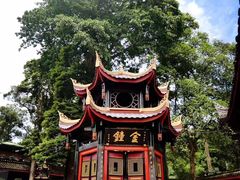 -峨眉山报国寺