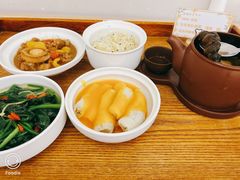 -雪梅月子中心(华侨城店)