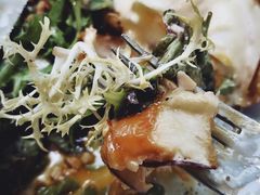-ROAST coffee & eatery