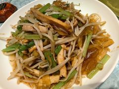 -泉畔人家·老济南经典鲁菜(大明湖店)