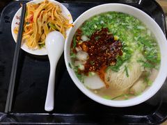 -陇上全荟兰州传统牛肉面(延吉路店)