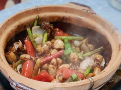 酱爆猪生肠-天宝食坊·啫啫煲大排档(西华路店)