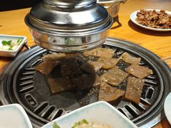 -唯成•韩国炭火烤肉 유성고기