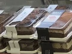 -金色麦甜糕点(面包.蛋糕.华苑店)