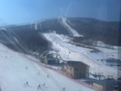 -亚布力新体委滑雪场
