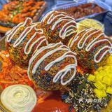 又来武汉吃胖嘟嘟的“厚切年糕”！酱汁爆多多！