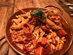 sisters秘制麻辣鸭舌-SISTERS BAR RESTAURANT川意酒馆(嘉善老市H楼店)