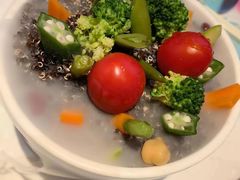 -水桶王国主题餐厅·聚会·生日派对·亲子活动·家庭套餐(亚龙湾希尔顿店)