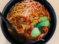 香辣牛肉笋烧面-李先生牛肉面大王(东营凯莱店)