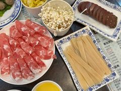 -老北京炸酱面大王.铜锅涮肉(朝阳门店)