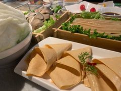油豆皮-尚尚仙·酸汤猪手·猪肚鸡火锅(华联万柳购物中心店)
