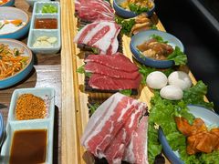 -明洞阿姨·韩式酱蟹烤肉·创意料理(三元桥店)