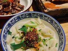 陕西油泼面-東舍食唐精品陕菜馆