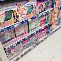 -玩具反斗城(王府井购物中心店)