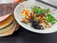 -镐凤楼金牌牛肉拌面(龙立东方大厦店)