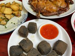 -芦茨金富饭庄·25年老字号·专做稻草鸡