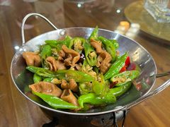 -芦茨金富饭庄·25年老字号·专做稻草鸡