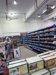 -逝水玩具折扣店