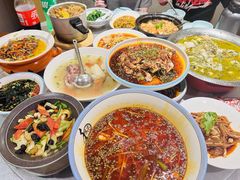 -有红鸡毛店·川菜(建设路店)