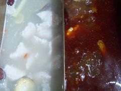 -东巴婆婆云南鱼豆花火锅(大东门店)