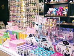 -泡泡玛特POPMART(杭州乐堤港店)