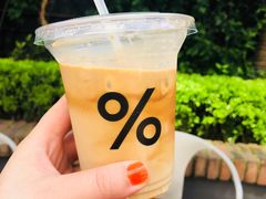 拿铁咖啡-% Arabica阿拉比卡咖啡(武康路店)