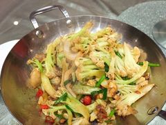 -辛香味烧鱼馆·非遗技艺·排骨红烧肉(光谷医药园店)