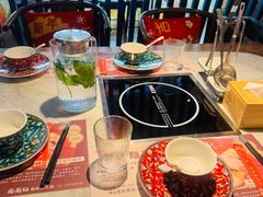 -尚尚仙·酸汤猪手·猪肚鸡火锅(华联万柳购物中心店)